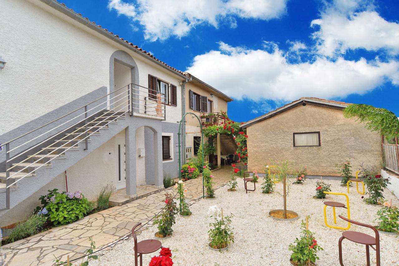 Apartments Dino 1700 Fazana Luaran gambar